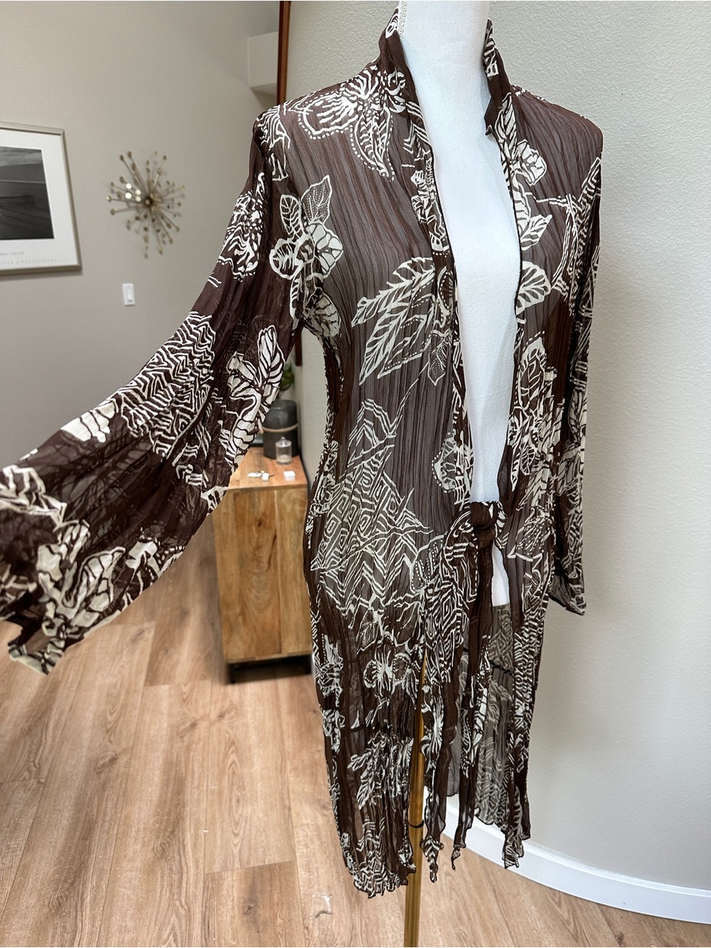 Chico’s crinkle sheer duster coverup in brown and cream floral pattern